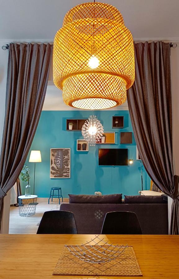 Newly Refurbished In The City Center Apartament *